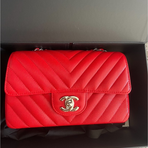 SOLD Chanel Red Chevron Caviar Mini - Picture 10 of 16